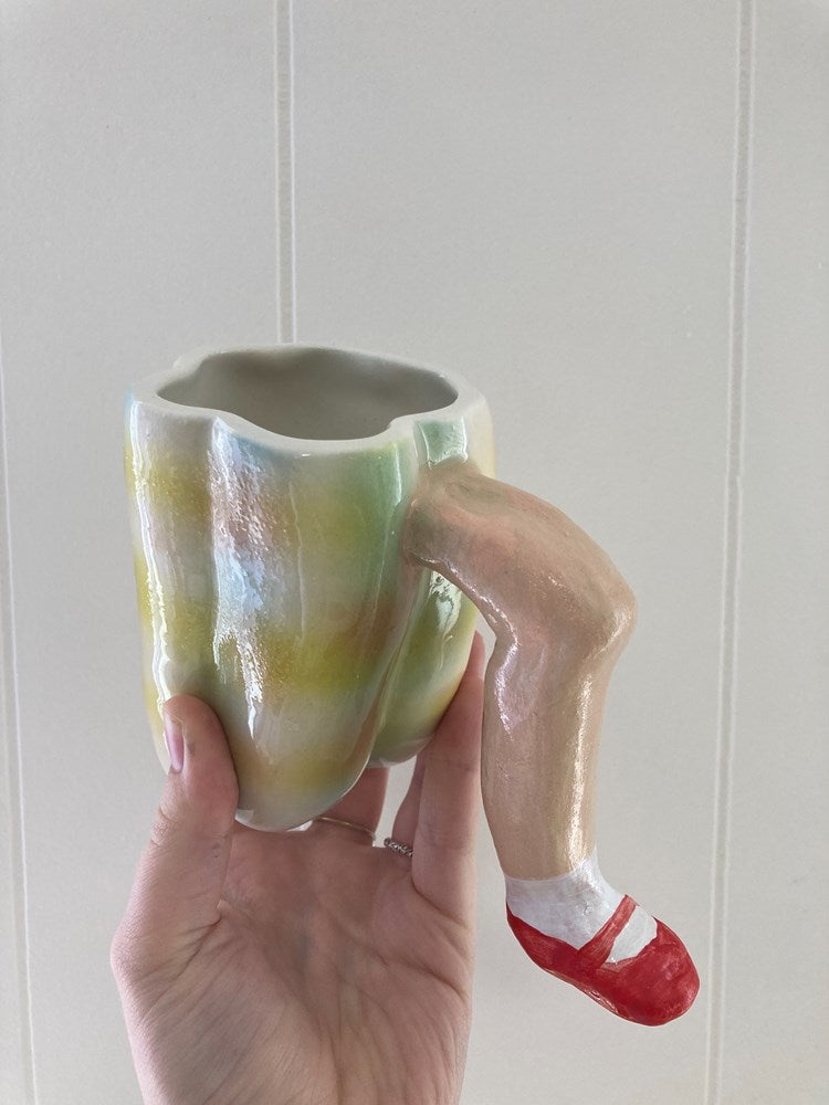 Dancing Leg Capsicum Mug x Albatross Ceramic