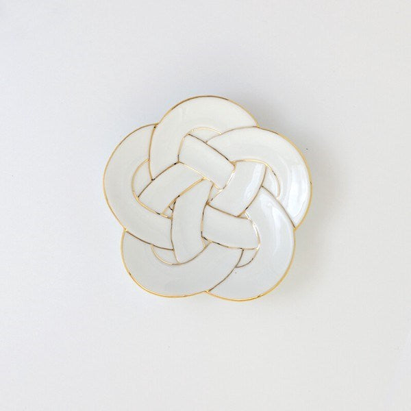 Aritaware Plum Blossom Knot Dish (11cm) - Gold