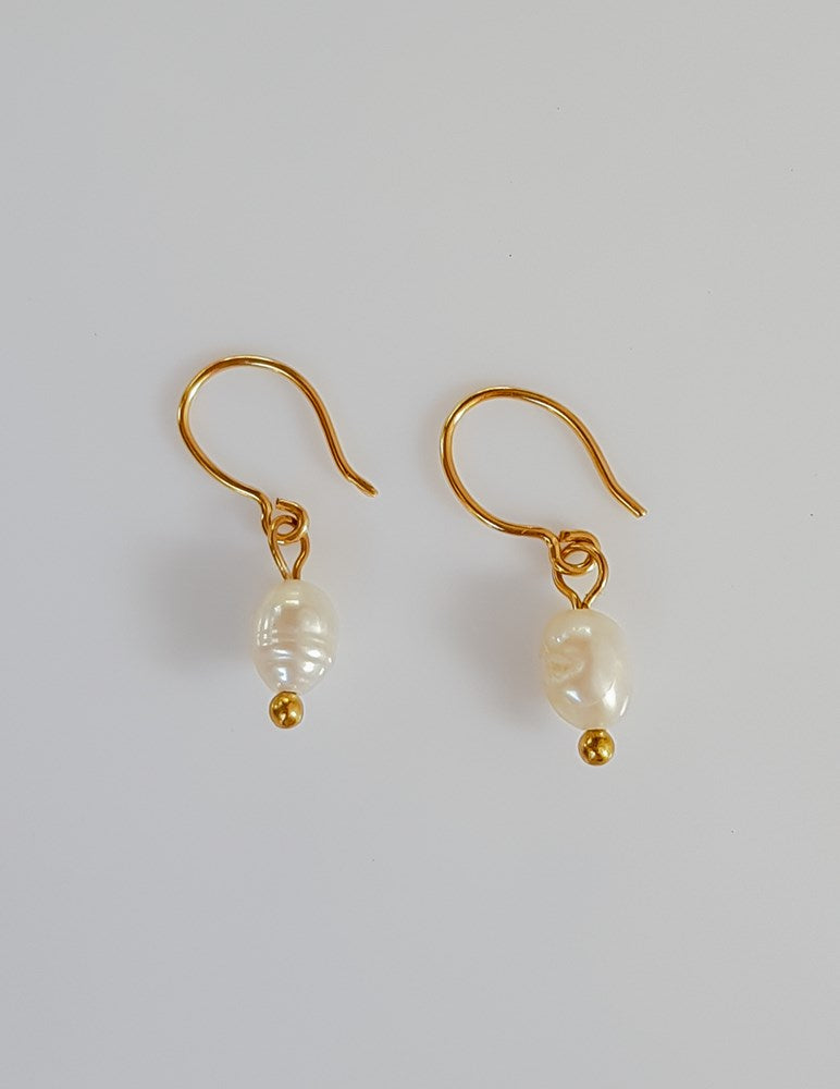 Abstract Mini Pearl Earrings - Gold