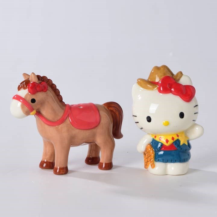 Hello Kitty - Cowgirl Salt & Pepper Set