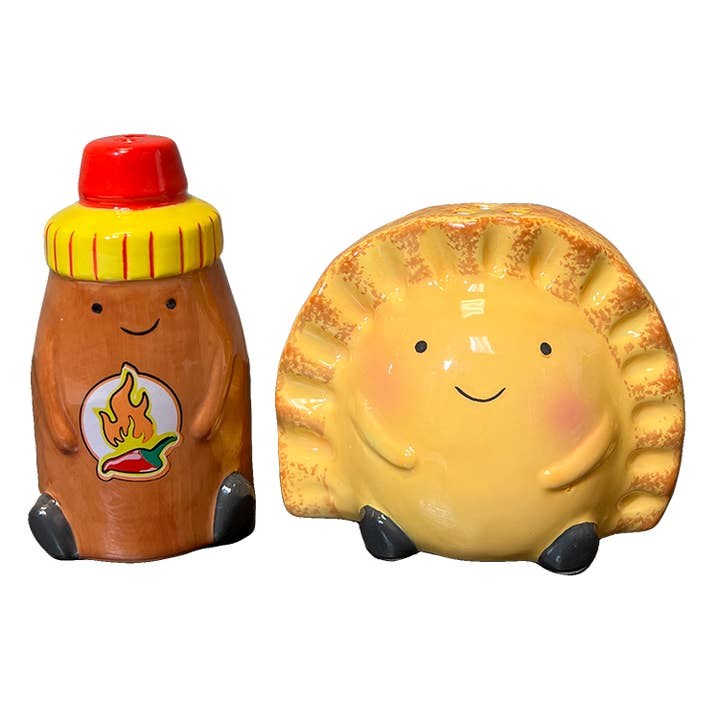 Empanada & Hot Sauce Salt & Pepper Set