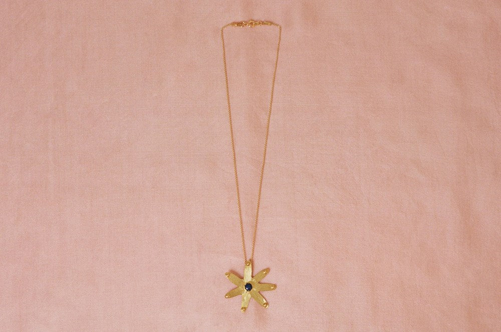 Stella Pendant Necklace