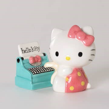 Hello Kitty - Typewriter Salt & Pepper Set