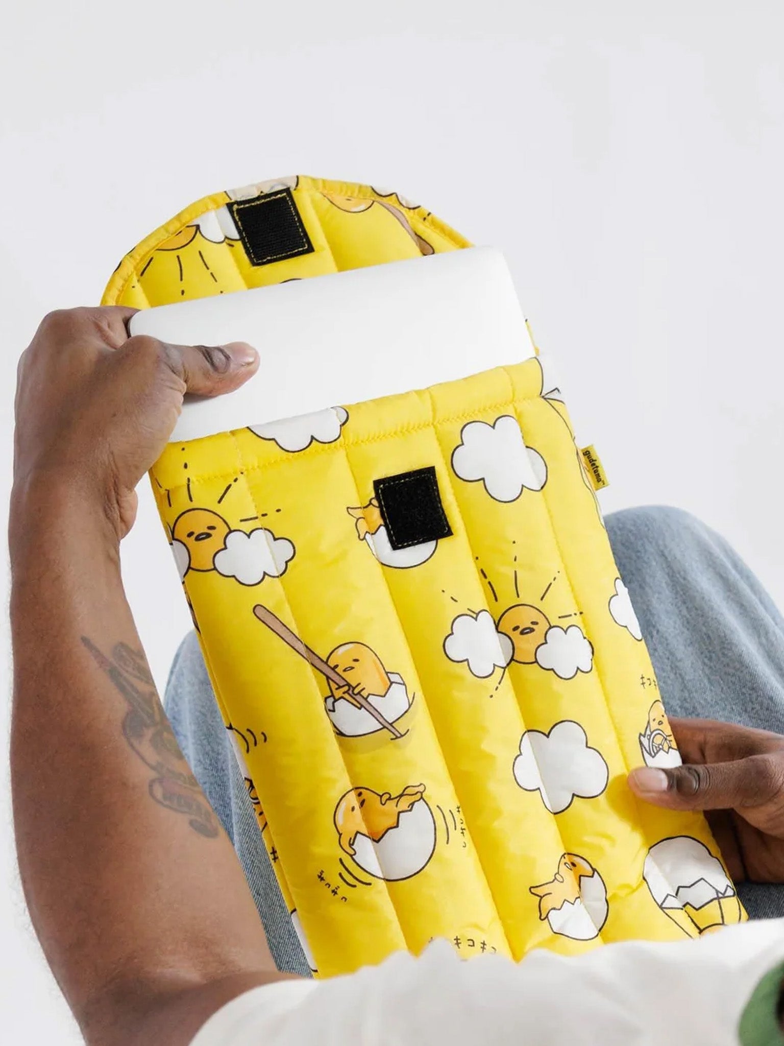 【BAGGU】Puffy Laptop Sleeve 13 /14 - Gudetama Gudetama x BAGGU Puffy Laptop Sleeve 13