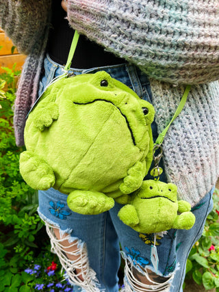 Jellycat Ricky Rain Frog Bag – Hands