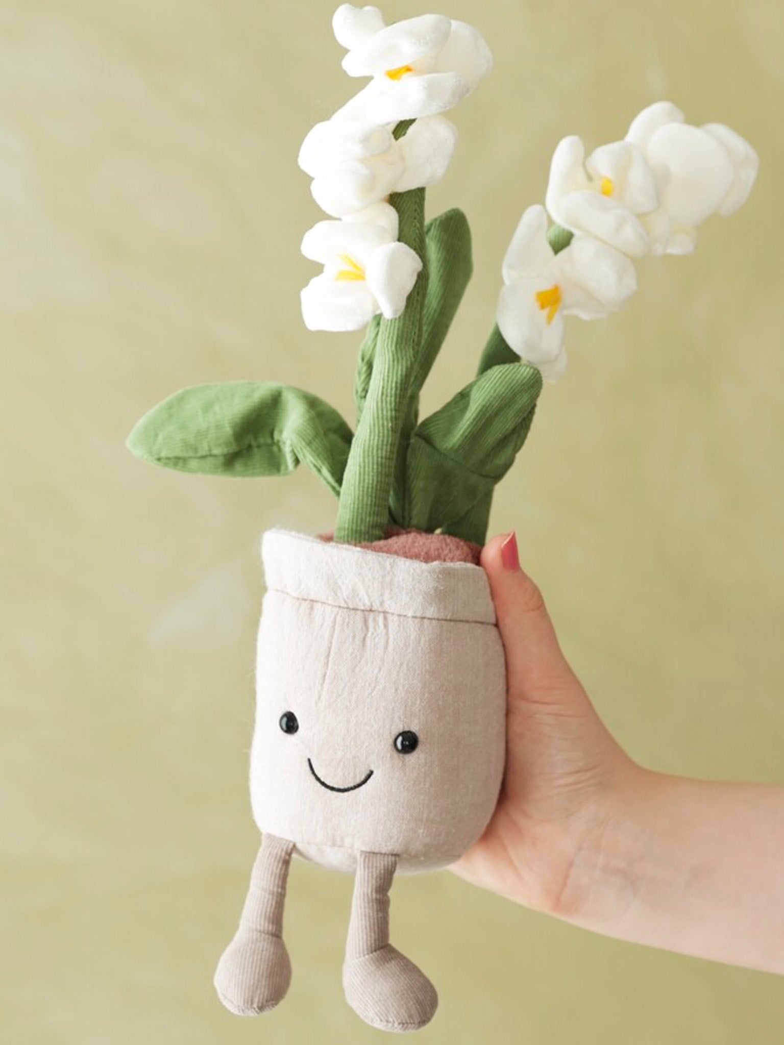 Jellycat Amusable Cream Orchid – Hands