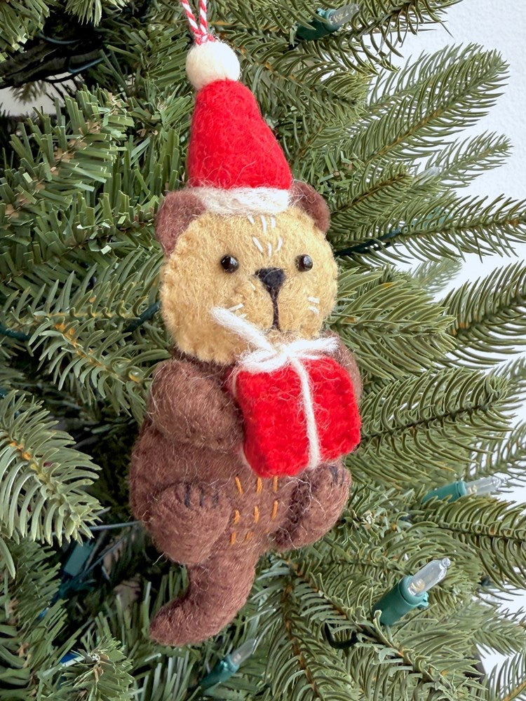 Octillery Santa Otter with Santa Hat Felt Ornament – Hands