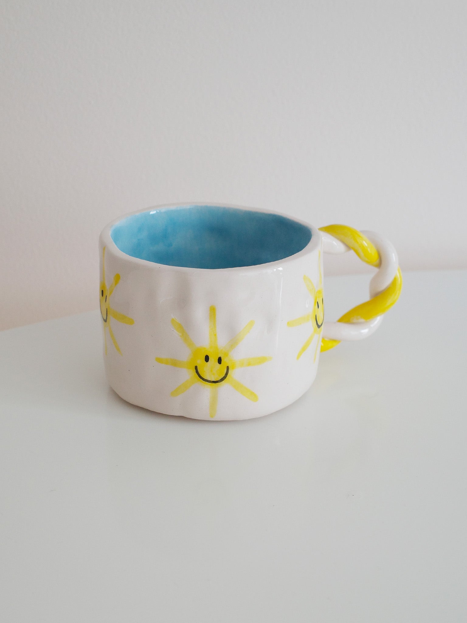 Happy Sun Mug - Twist Handle