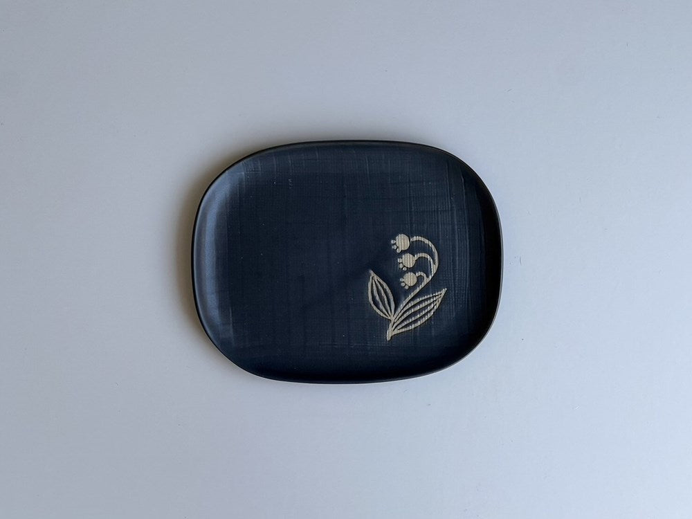 Toritoha Medium Flower Dish - Navy (16cm)